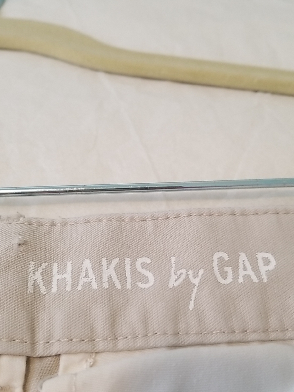 GAP womens shorts size 6 "Boyfriend Rollup" style. EUC - Picture 3 of 4